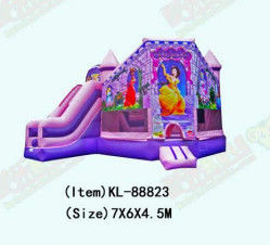 Pink dan Ungu Inflatable Play Castle Untuk Hiburan Luar Ruangan