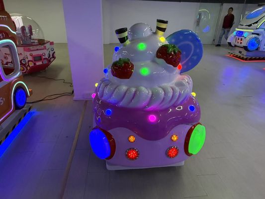 Mobil Rocking yang Mengoperasikan Koin Musik Dinamis Dan Lagu Yang Menghibur Untuk Anak-anak