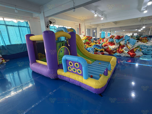 Polyester Oxford Inflatable Ungu Kuning Biru Slide Dengan Toss Play